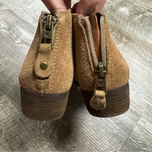 Lucky Brand LP-BELVVA Ankle Booties Size 6 - Picture 5 of 10
